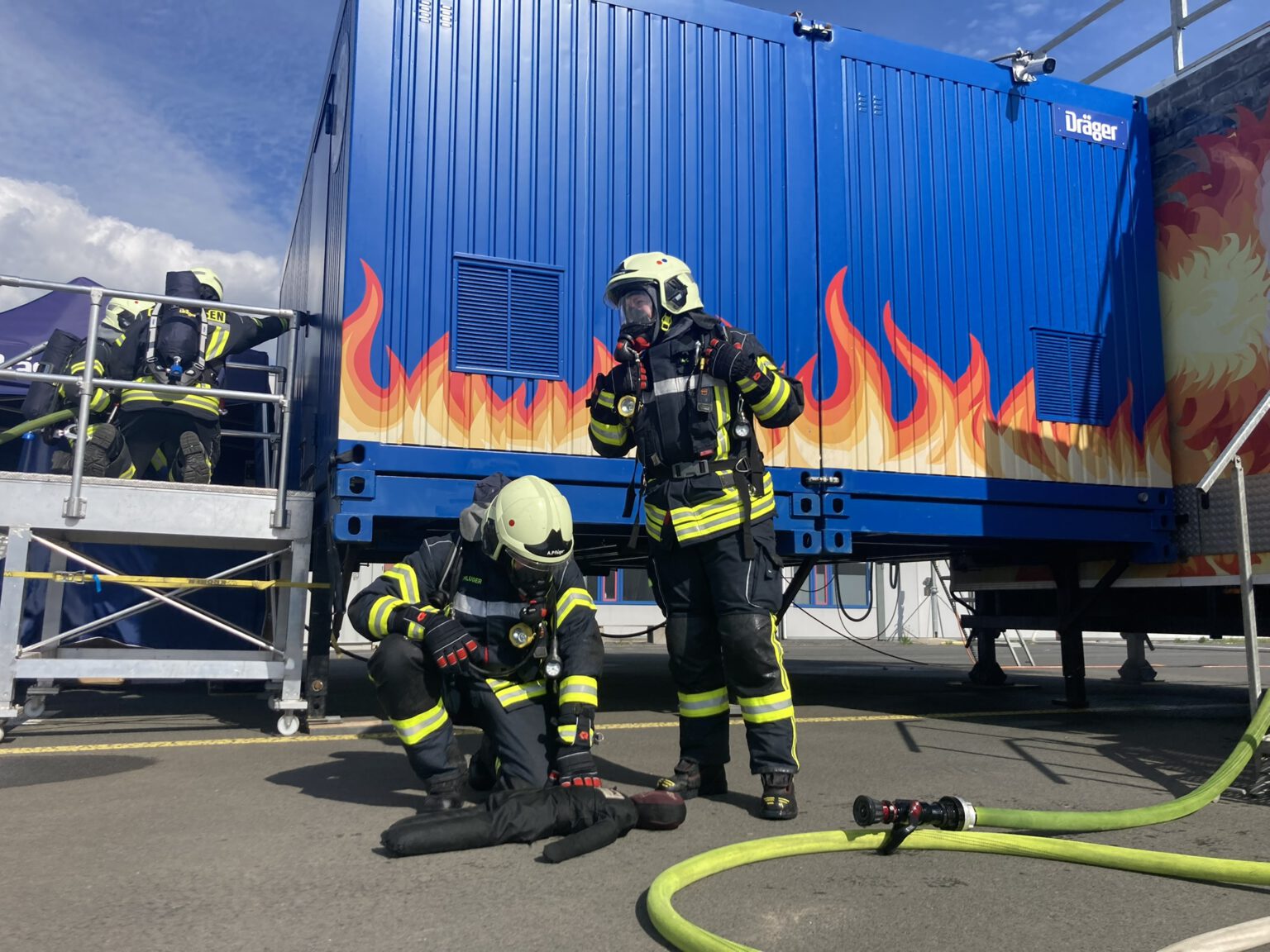 C036EBB3-7330-4738-A76C-F4CC0E6B6CEC_1_102_o